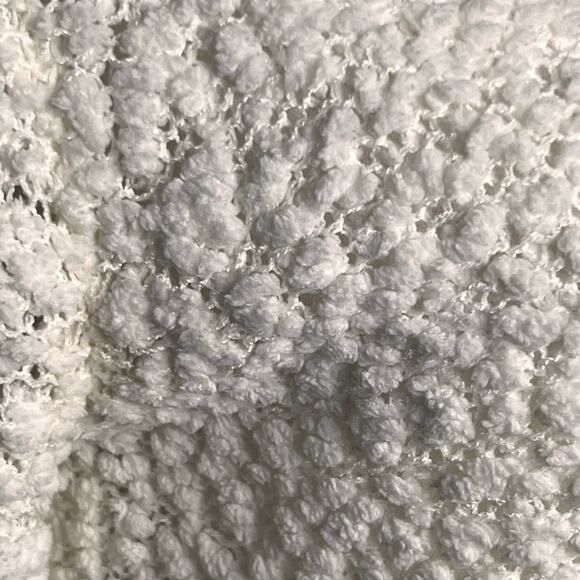 Absolutely Famous Size Medium White Popcorn Chenille Tunic Sweater Lace Hem - Picture 8 of 8